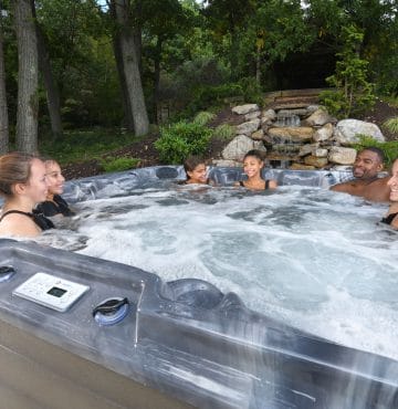 How to Find the Best Hot Tubs-1AwWQLO4